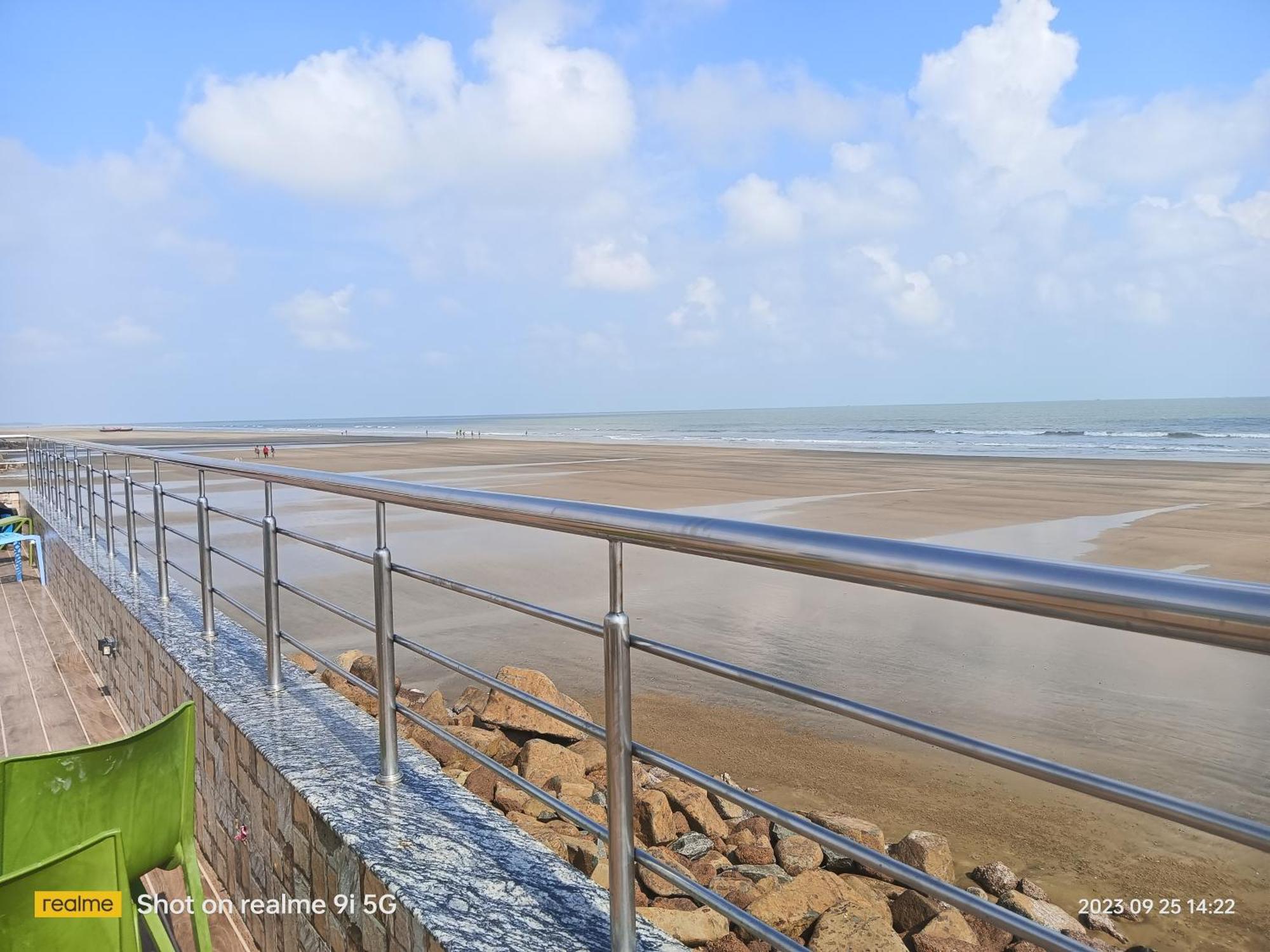 Silver Sand Eco Resort !! Beachfront !! With Biggest Pool And Huge Open Area !! Ideal For Weddings !! Couple Friendly !! Mandarmani Esterno foto