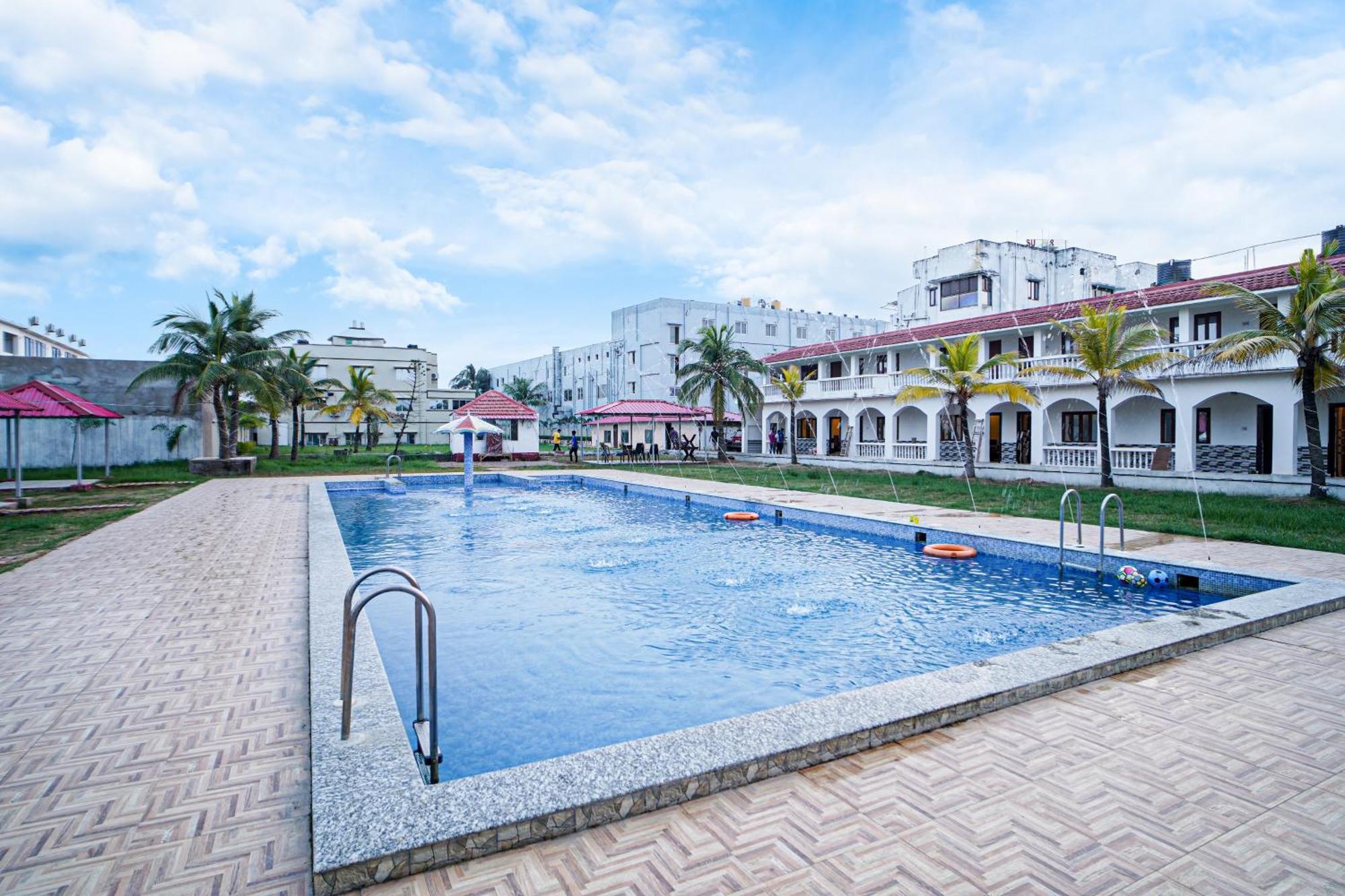 Silver Sand Eco Resort !! Beachfront !! With Biggest Pool And Huge Open Area !! Ideal For Weddings !! Couple Friendly !! Mandarmani Esterno foto